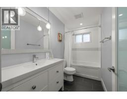 554 Cormorant St, Comox, BC V9M1Z9 Photo 27