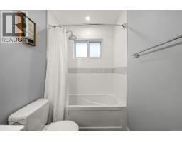 554 Cormorant St, Comox, BC V9M1Z9 Photo 26
