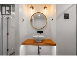 554 Cormorant St, Comox, BC V9M1Z9 Photo 50