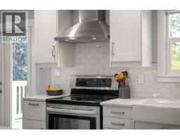 554 Cormorant St, Comox, BC V9M1Z9 Photo 58