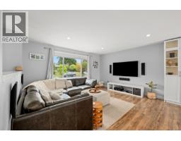 Bedroom - 554 Cormorant St, Comox, BC V9M1Z9 Photo 8