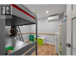 554 Cormorant St, Comox, BC V9M1Z9 Photo 51