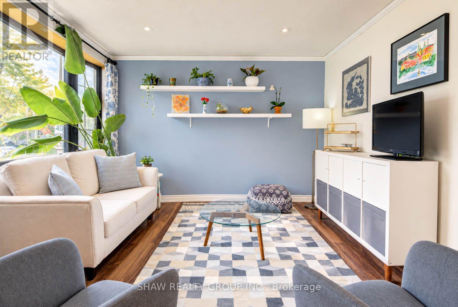 8 Peel Street, Hamilton, ON photo 16