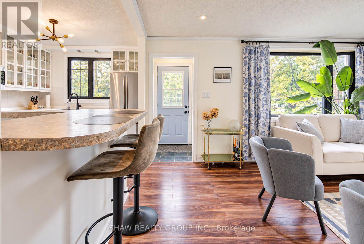 8 Peel Street, Hamilton, ON photo 24