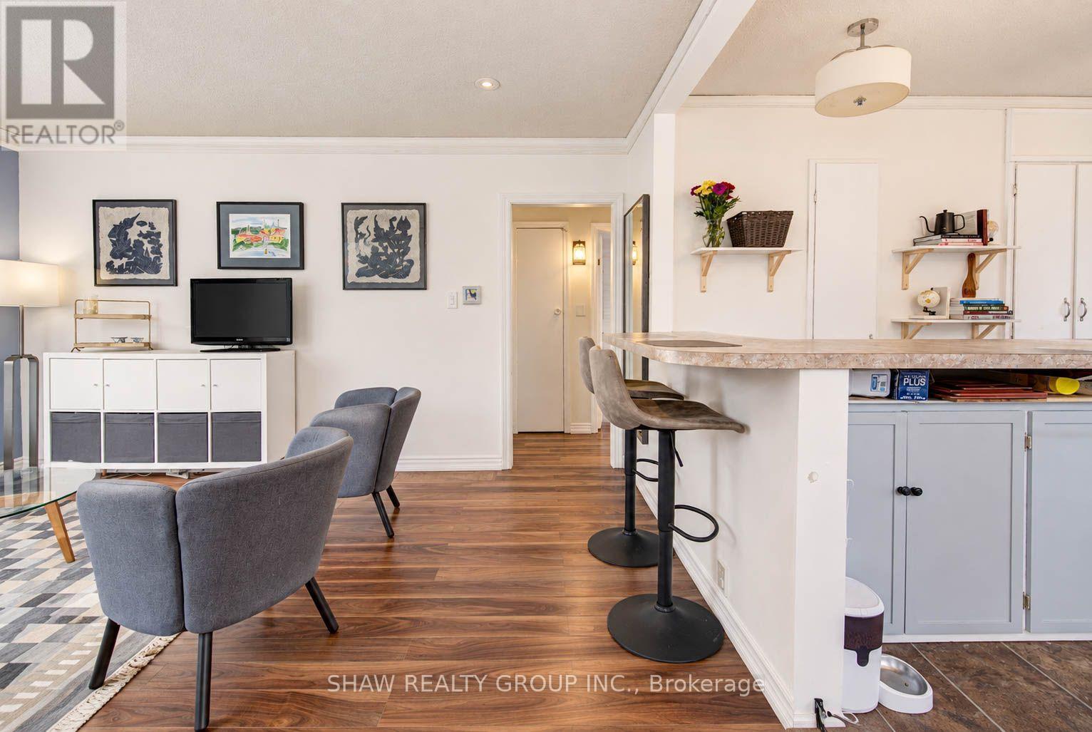 8 Peel Street, Hamilton, ON photo 8