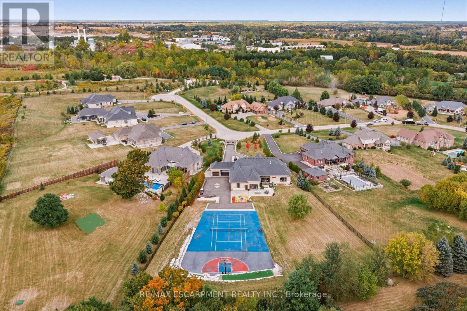 47 TEWS Lane, Hamilton, ON photo 50