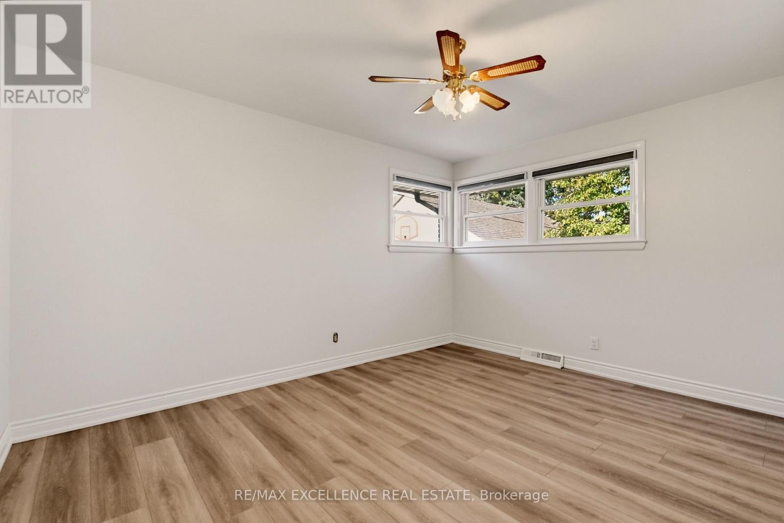 3040 WOODLAWN AVENUE - 17