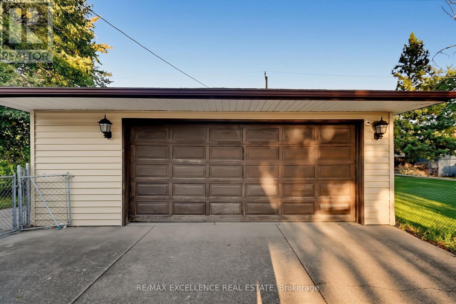 3040 Woodlawn Avenue, Windsor, ON photo 39