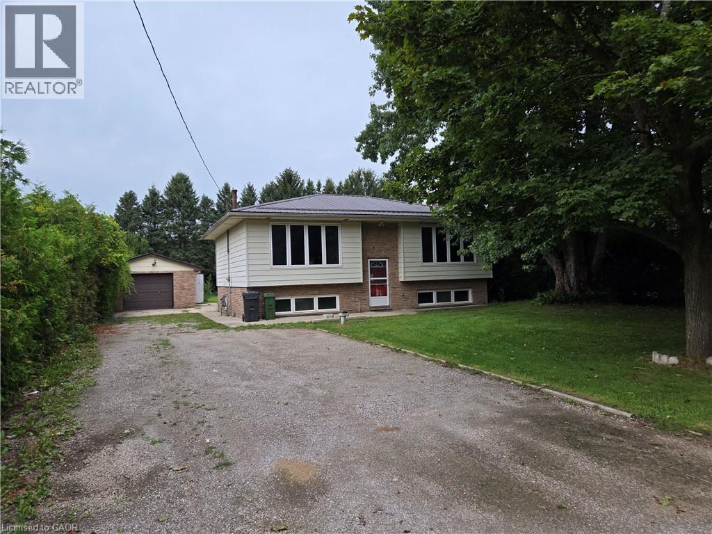 8 Lyndhurst Avenue
