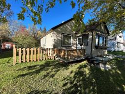 19 Cherry Street, Pine Falls, MB R0E1M0 Photo 8