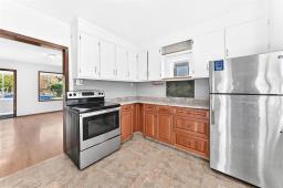 426 Minnigaffe Street, Winnipeg, MB R2X1Z6 Photo 11