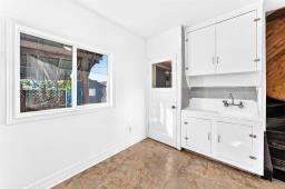 426 Minnigaffe Street, Winnipeg, MB R2X1Z6 Photo 13