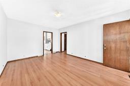 426 Minnigaffe Street, Winnipeg, MB R2X1Z6 Photo 9
