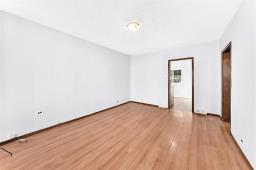 426 Minnigaffe Street, Winnipeg, MB R2X1Z6 Photo 10