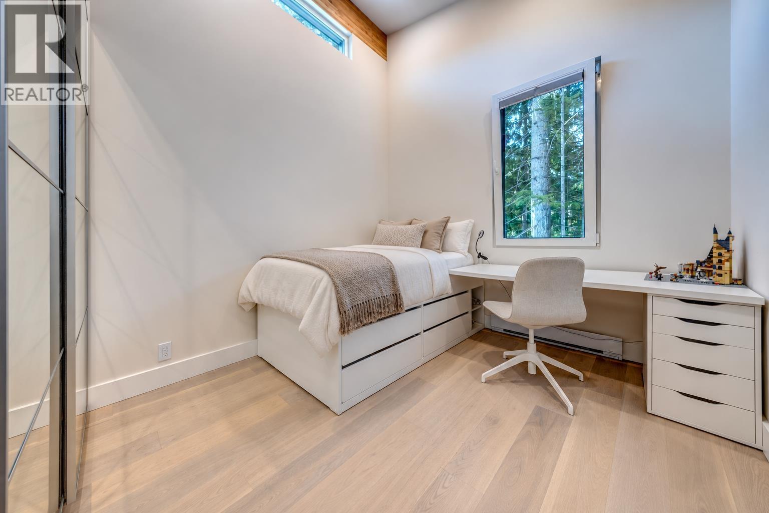 Photo of 9391 EMERALD DRIVE 19