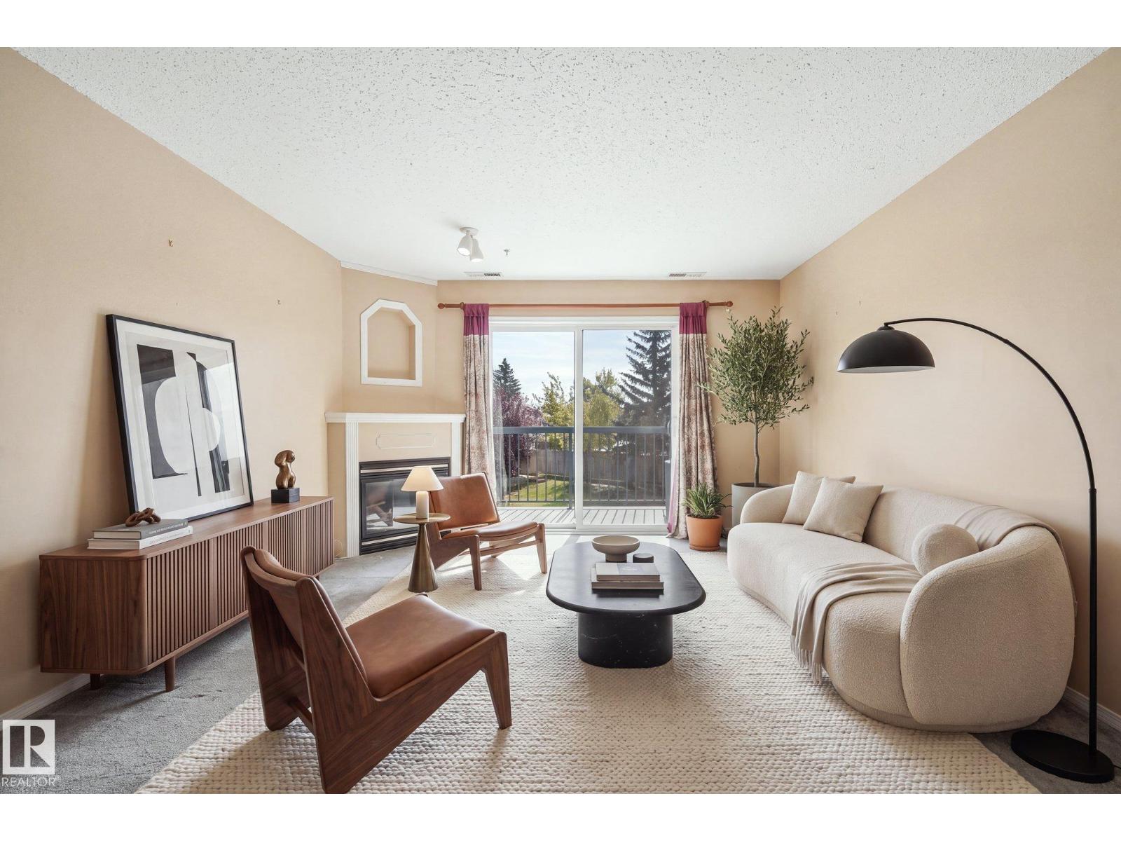 #204 – 16303 95 Street NW, Eaux Claires — photo 4 of 30: Property photo