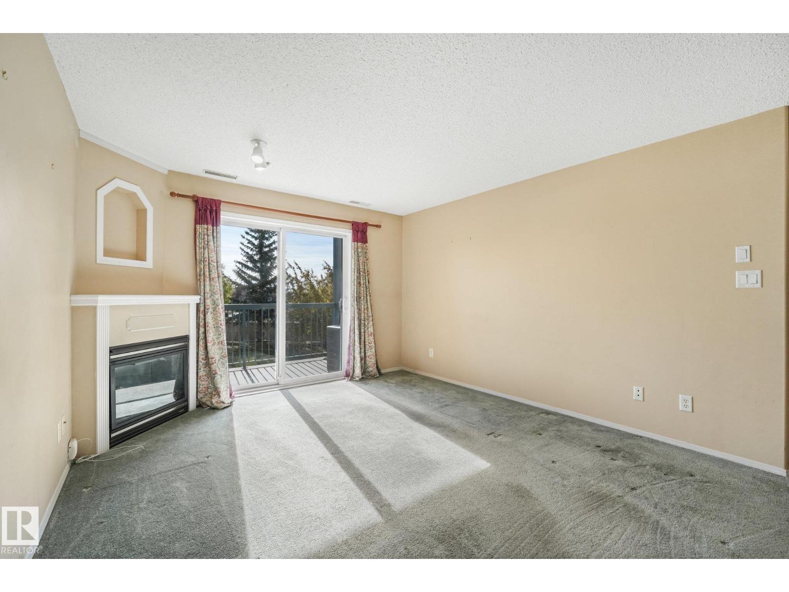 #204 – 16303 95 Street NW, Eaux Claires — photo 5 of 30: Property photo