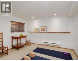 1814 Belmont Ave, Victoria, BC V8R3Z2 Photo 37