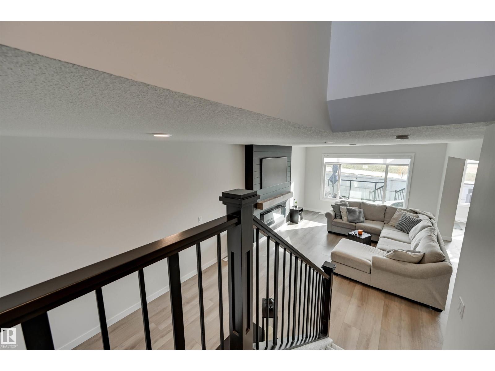 37 Wildrose Court, photo 35
