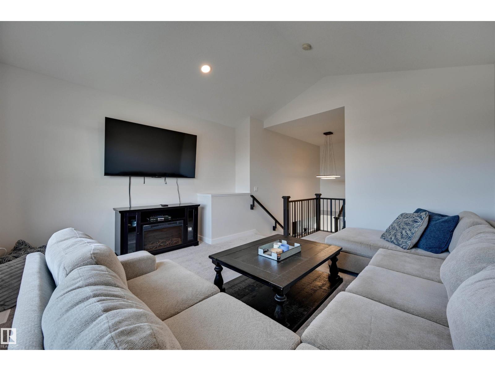 37 Wildrose Court, photo 34