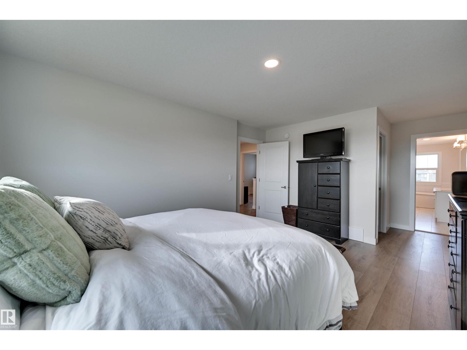 37 Wildrose Court, photo 21