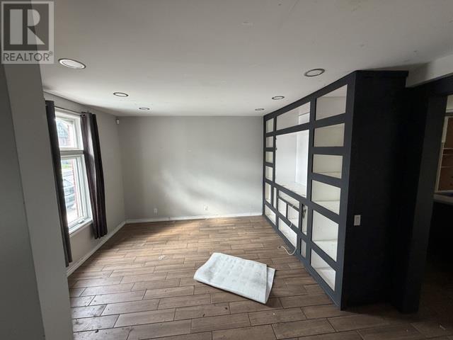 160 Albert ST E - Image 5