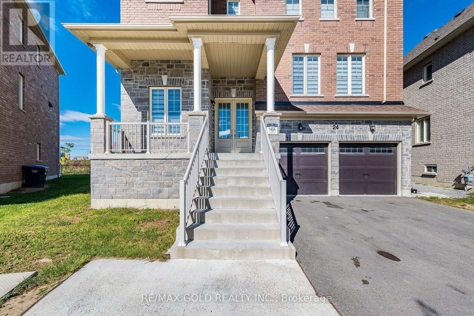 24 JENWOOD CRESCENT - 10