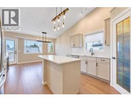 3pc Bathroom - 9 Madison Court, Strathmore, AB T1P1M5 Photo 9