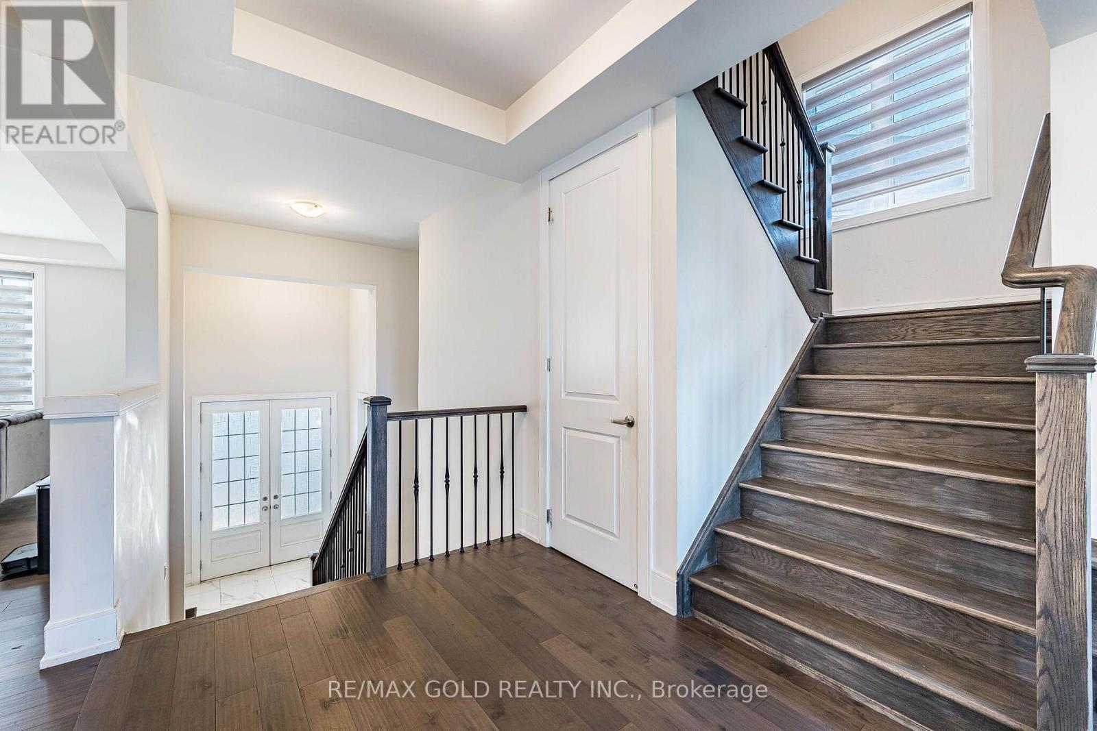 24 JENWOOD CRESCENT - 15