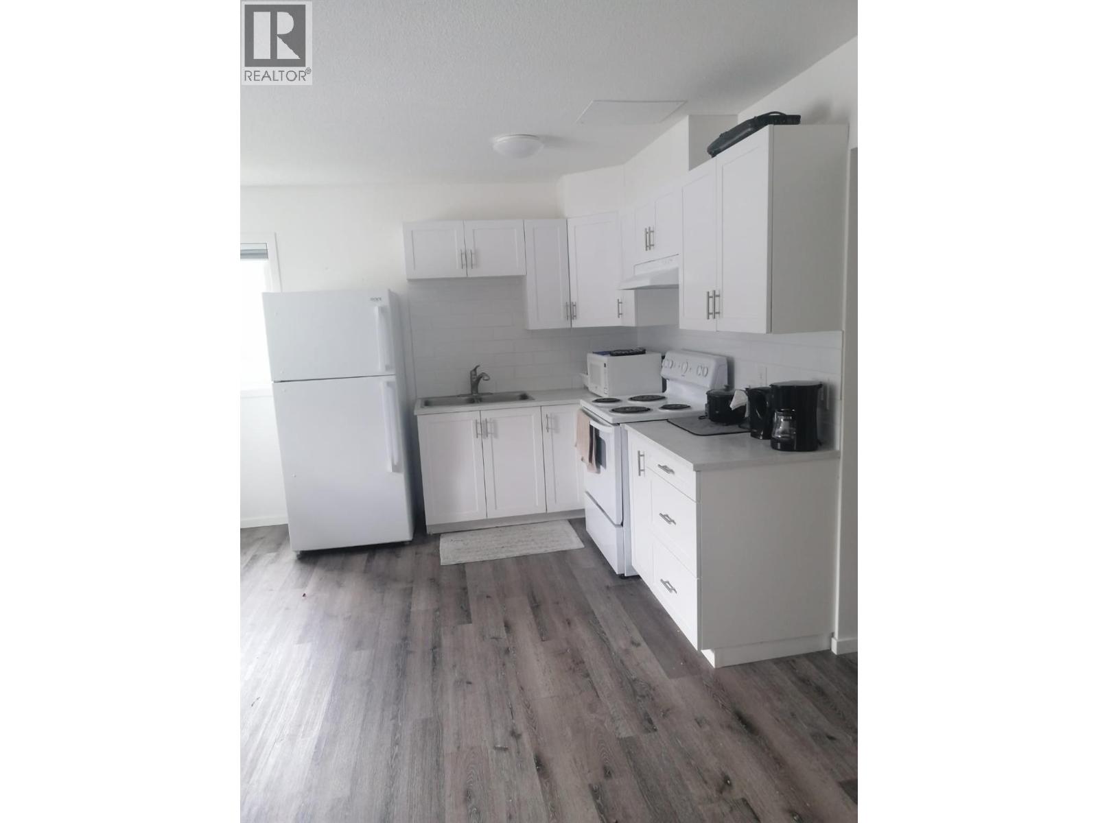 631 Burns Street - 3