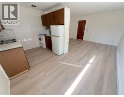 631 Burns Street, Penticton, BC V2A4X2 Photo 11