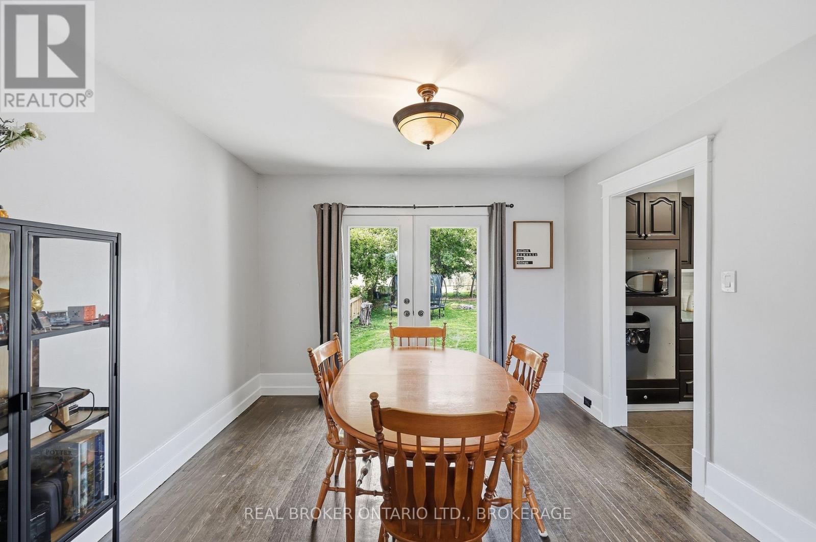 657 COLLINS BAY ROAD - Image 10