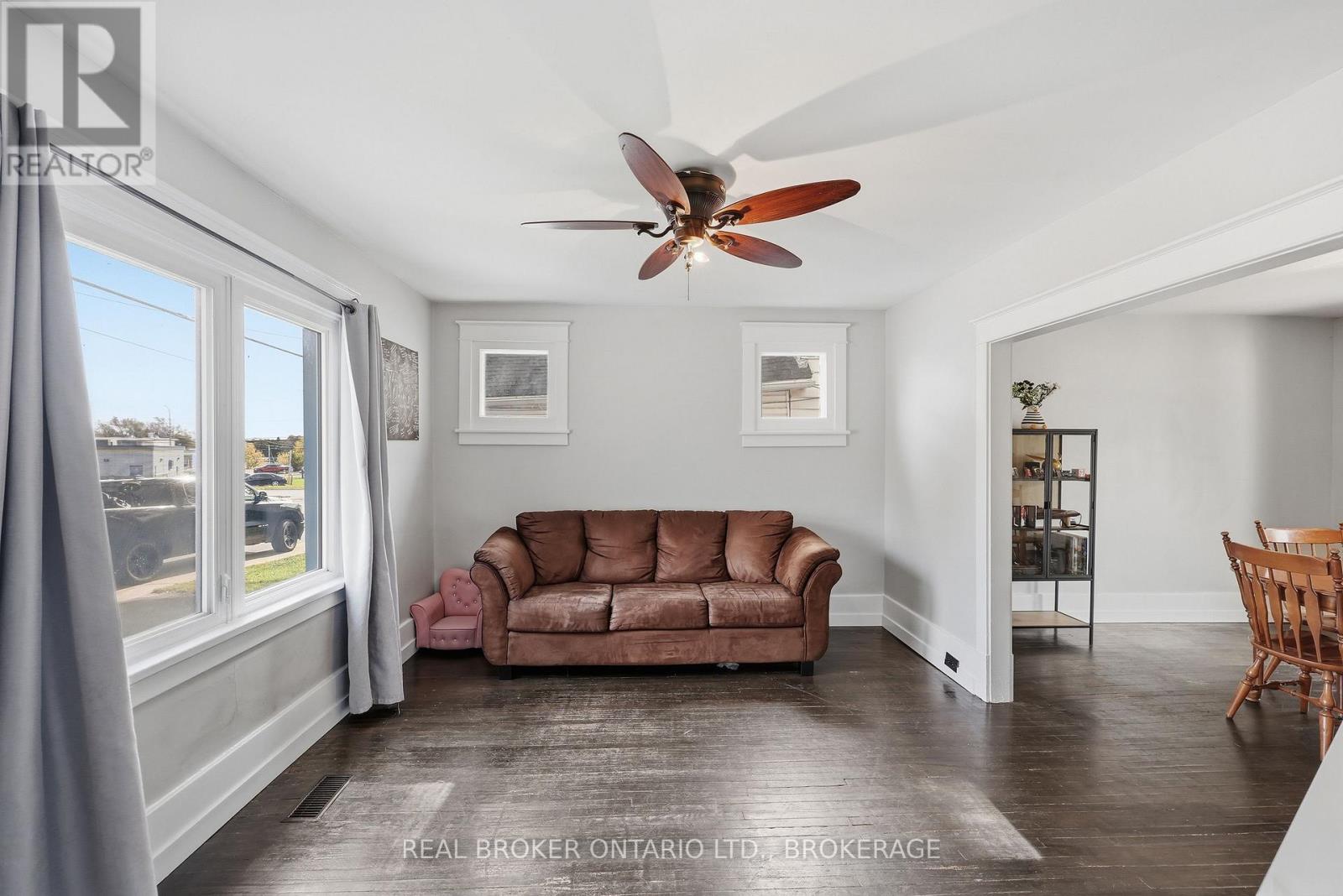 657 COLLINS BAY ROAD - Image 7