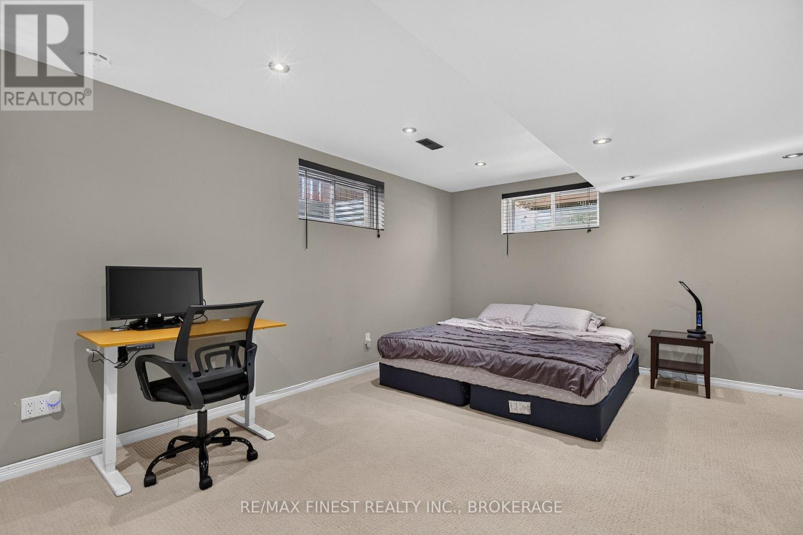 133 AMY LYNN DRIVE - 36