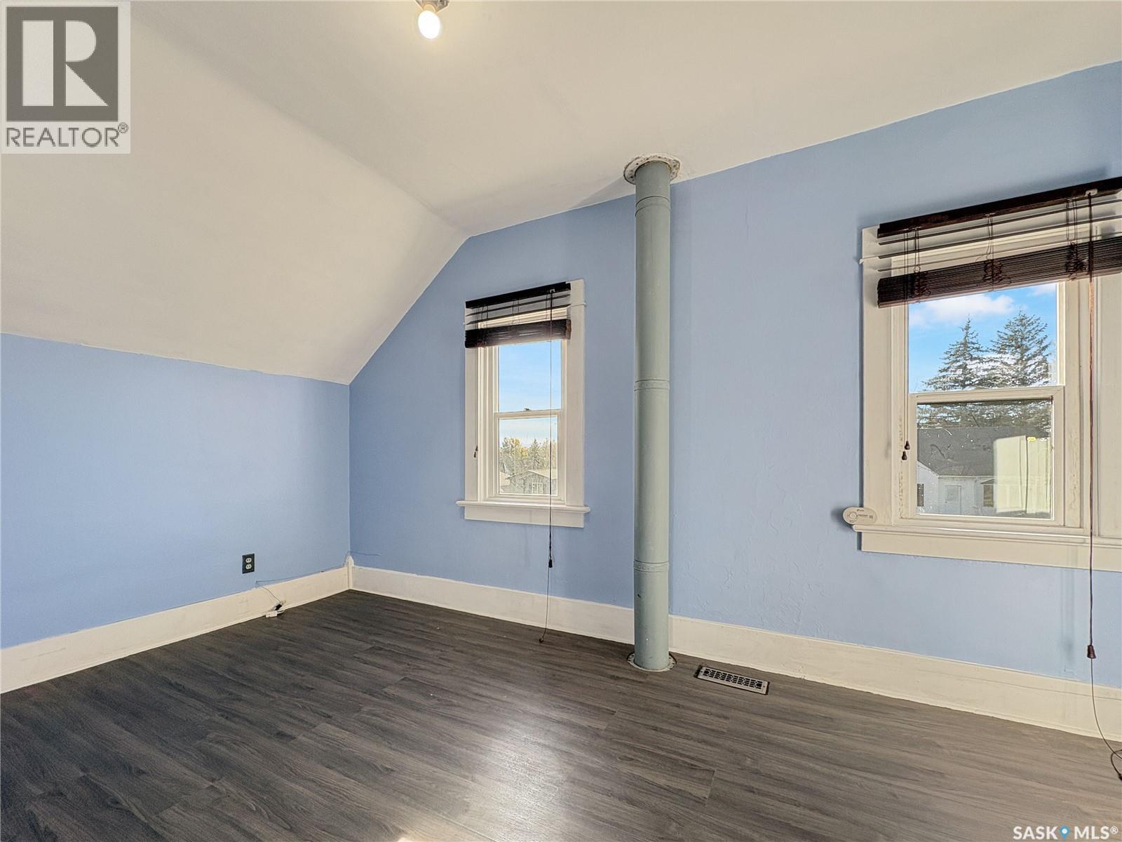1001 Main STREET, Kinley — photo 12