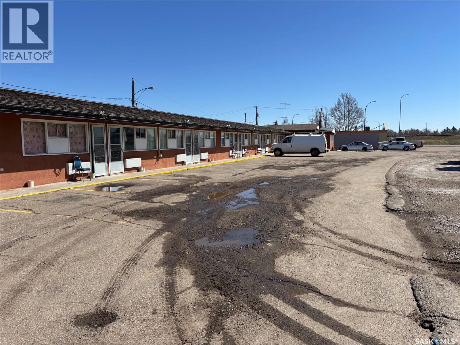 155 North Service ROAD W, Swift Current — photo 10