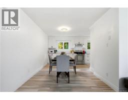 724 Irvine Street, photo 5