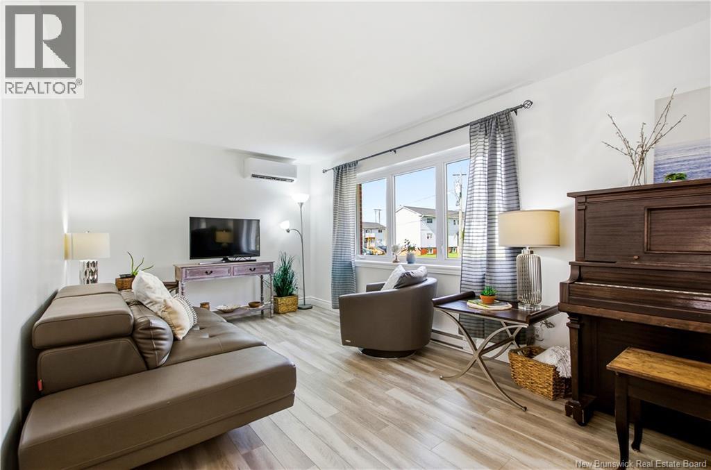 724 Irvine Street - 9