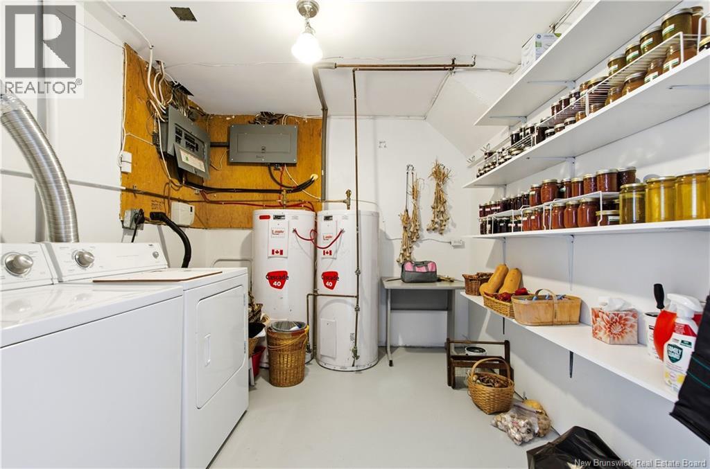 724 Irvine Street - 27