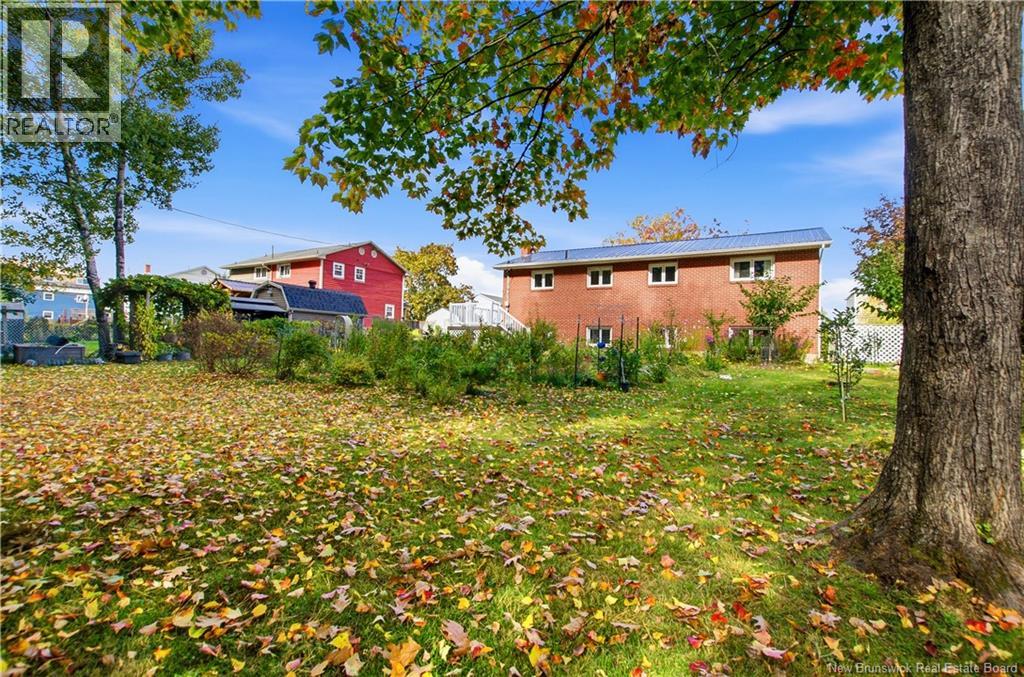 724 Irvine Street - 39