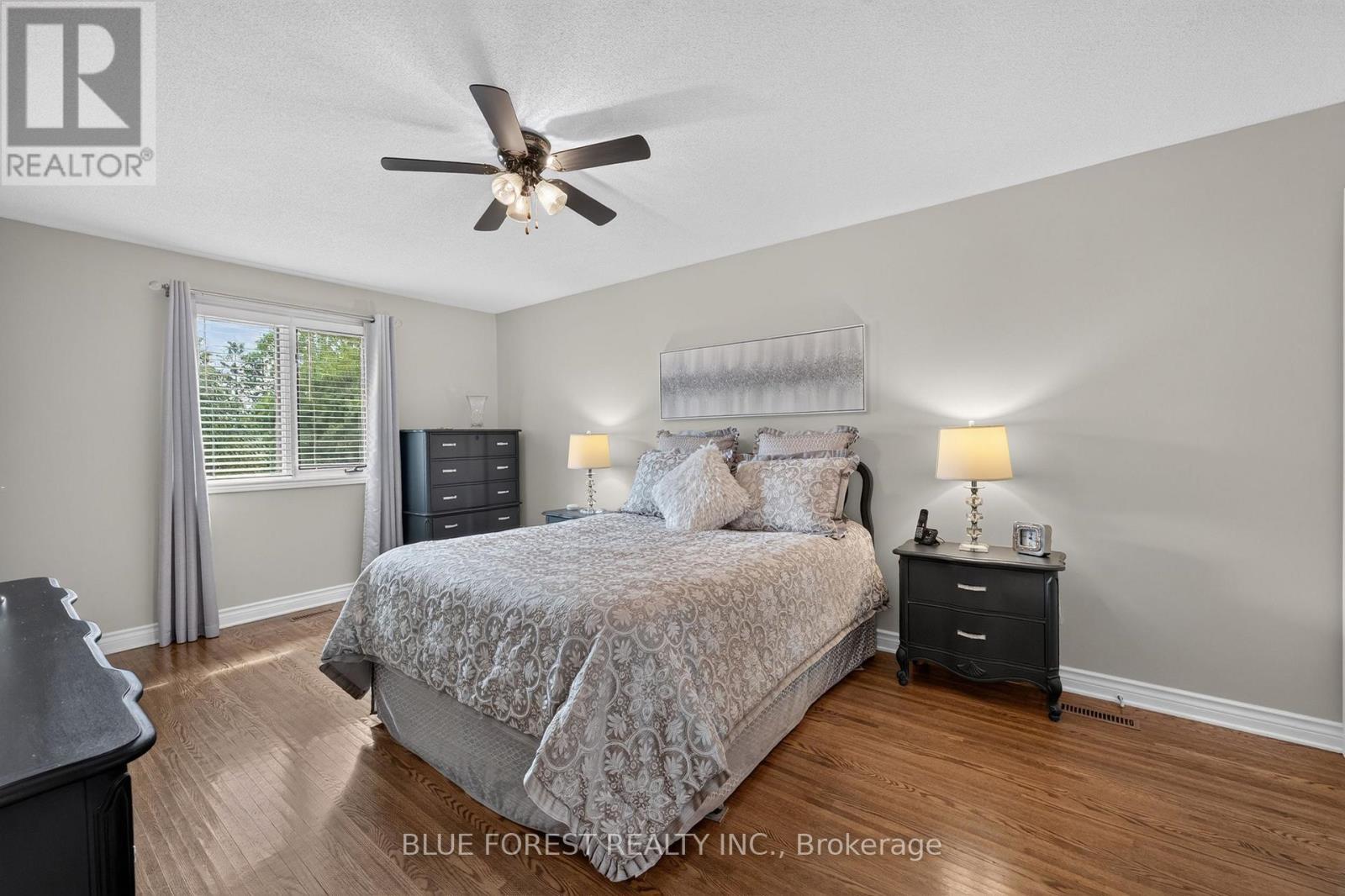 1039 COUNTRY CLUB COURT - Image 16