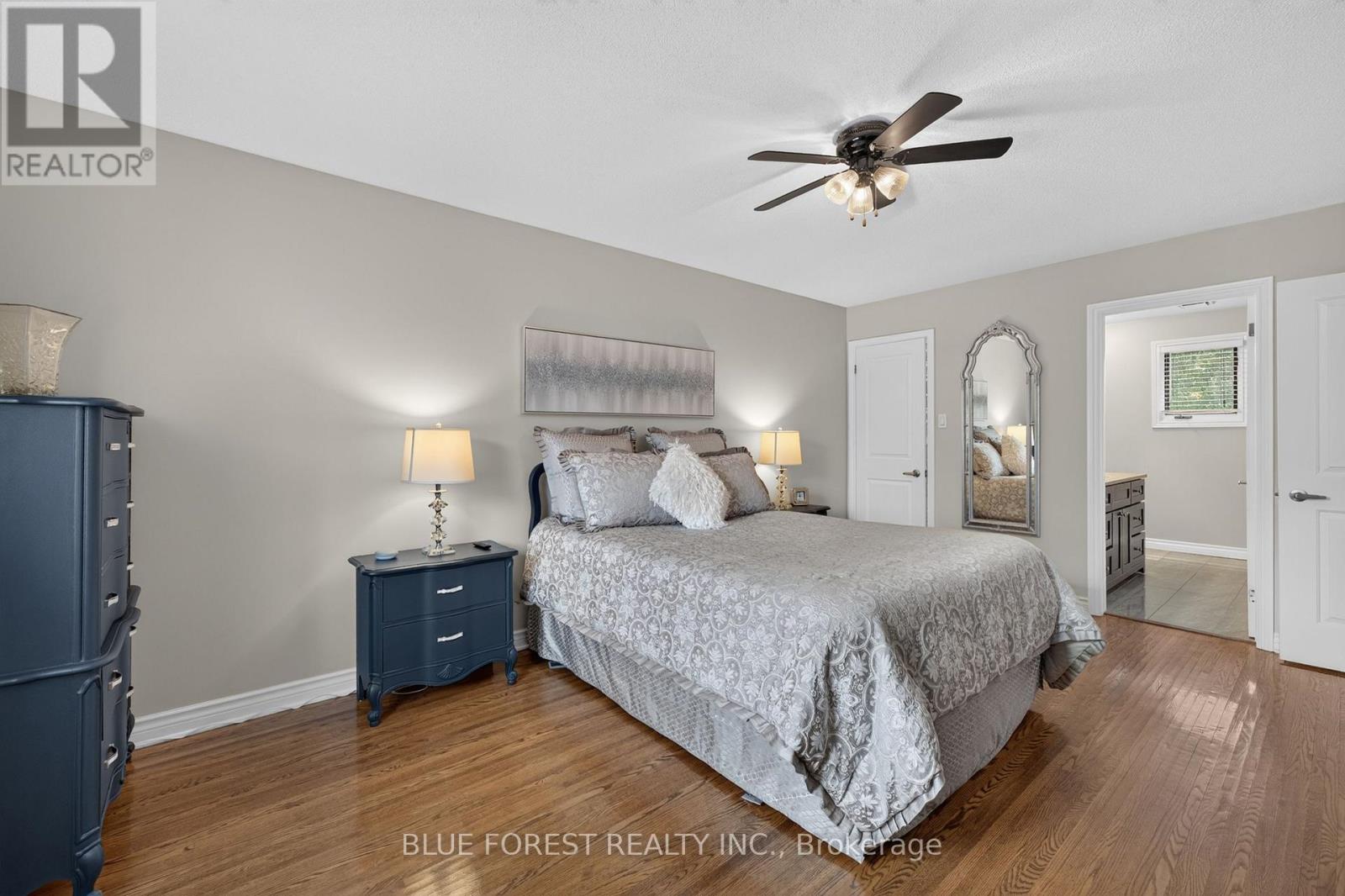 1039 COUNTRY CLUB COURT - Image 17