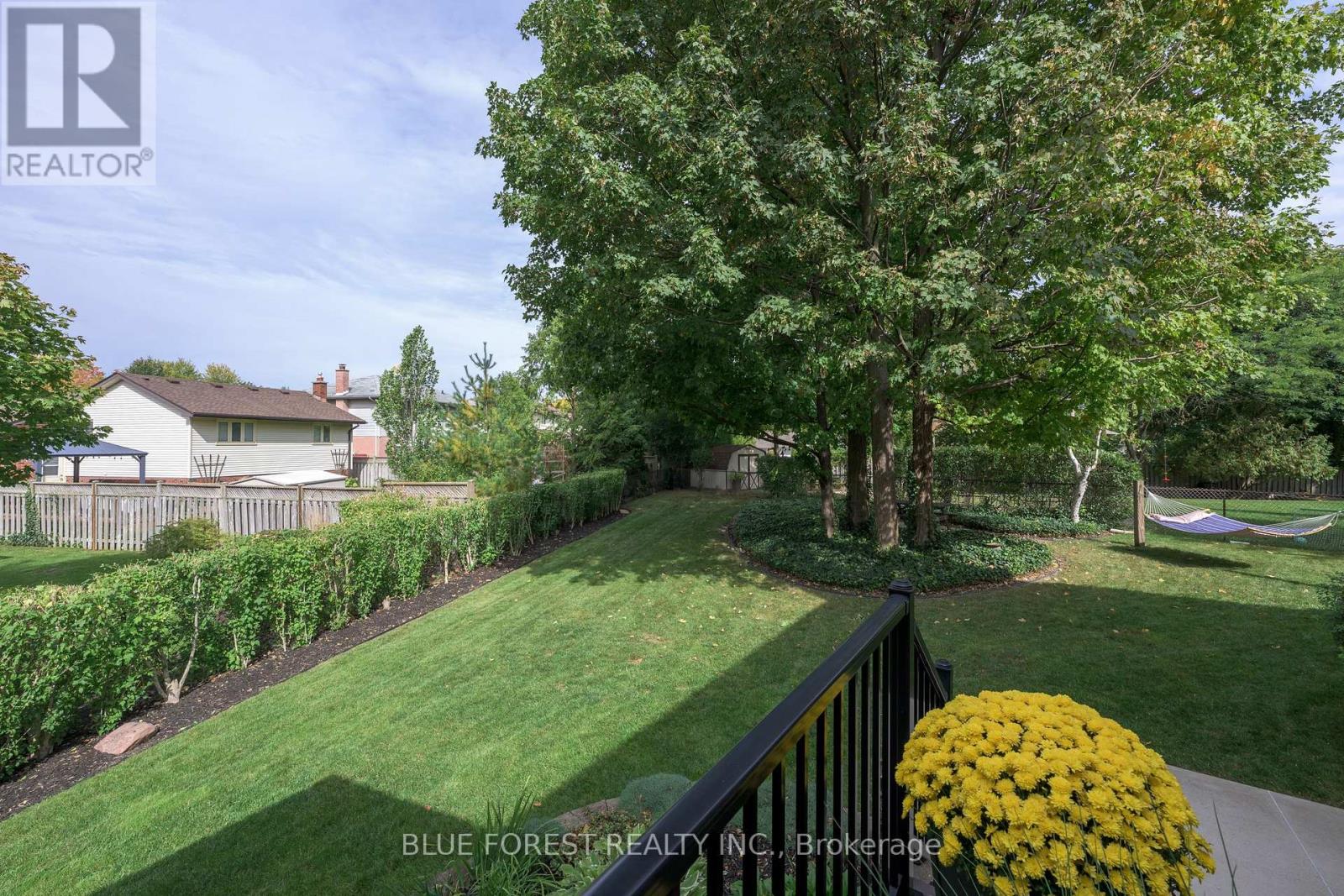 1039 COUNTRY CLUB COURT - Image 32