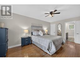 1039 Country Club Court, London South, ON N6C5R9 Photo 17