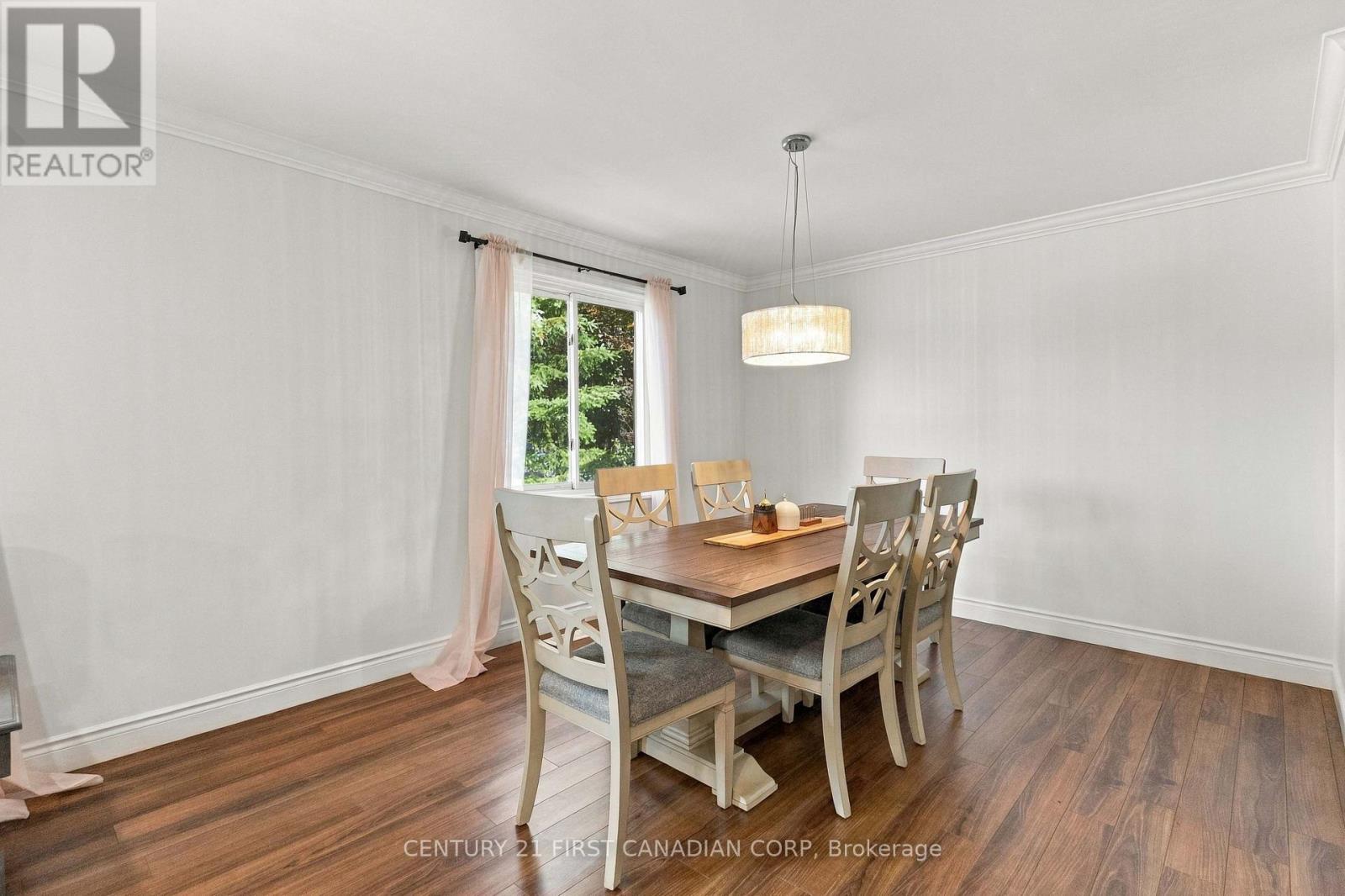 17 ARCHER CRESCENT - Image 11
