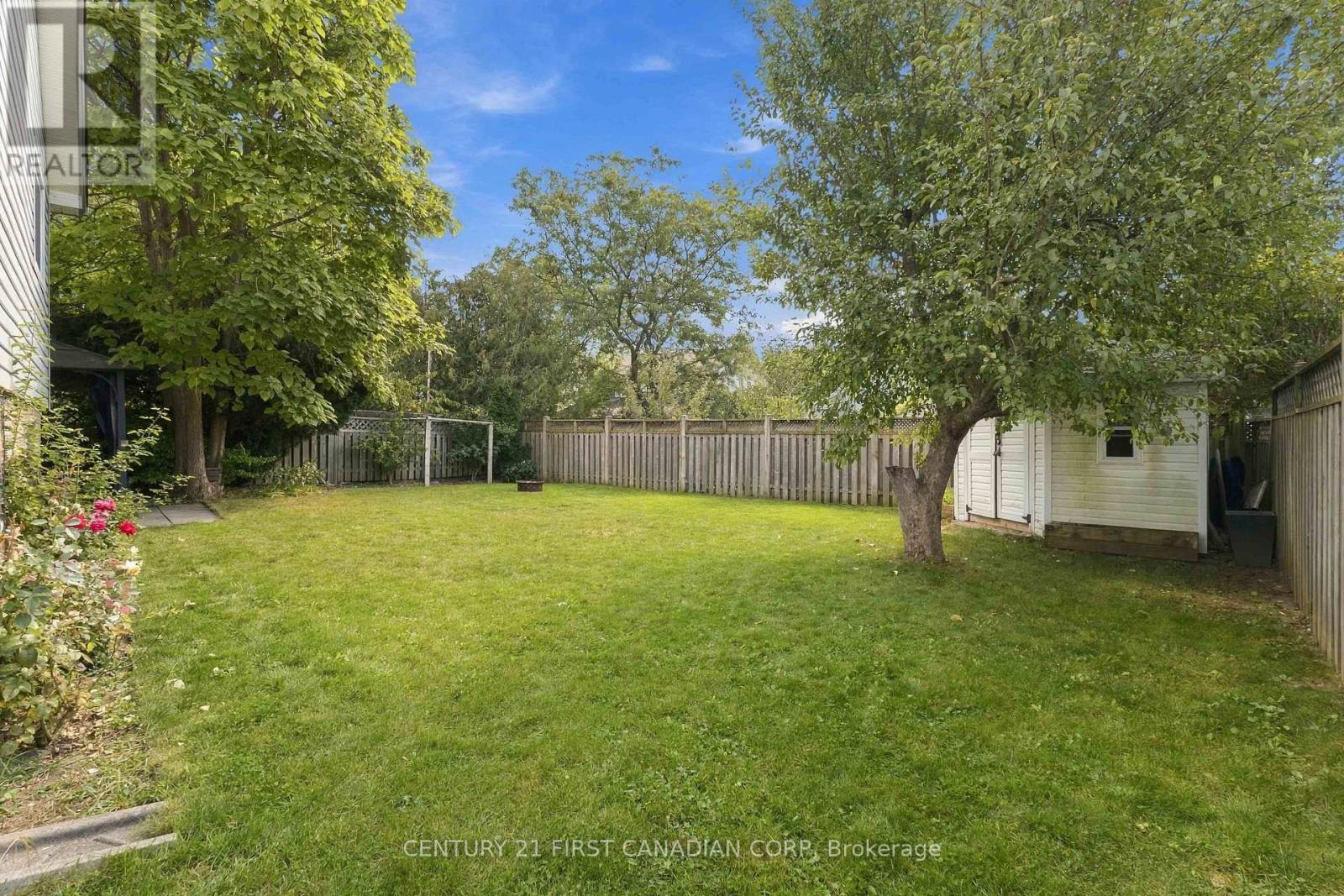 17 ARCHER CRESCENT - 40