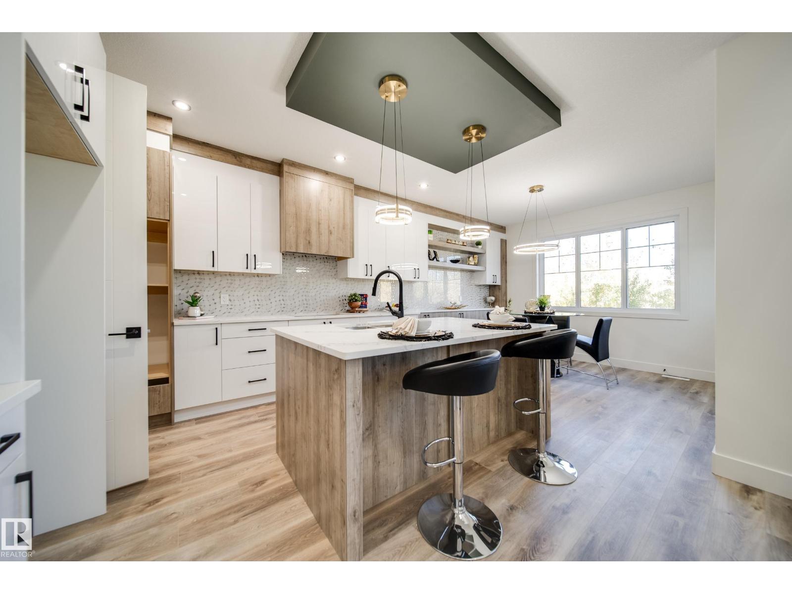 8752 183 AV NW - 12