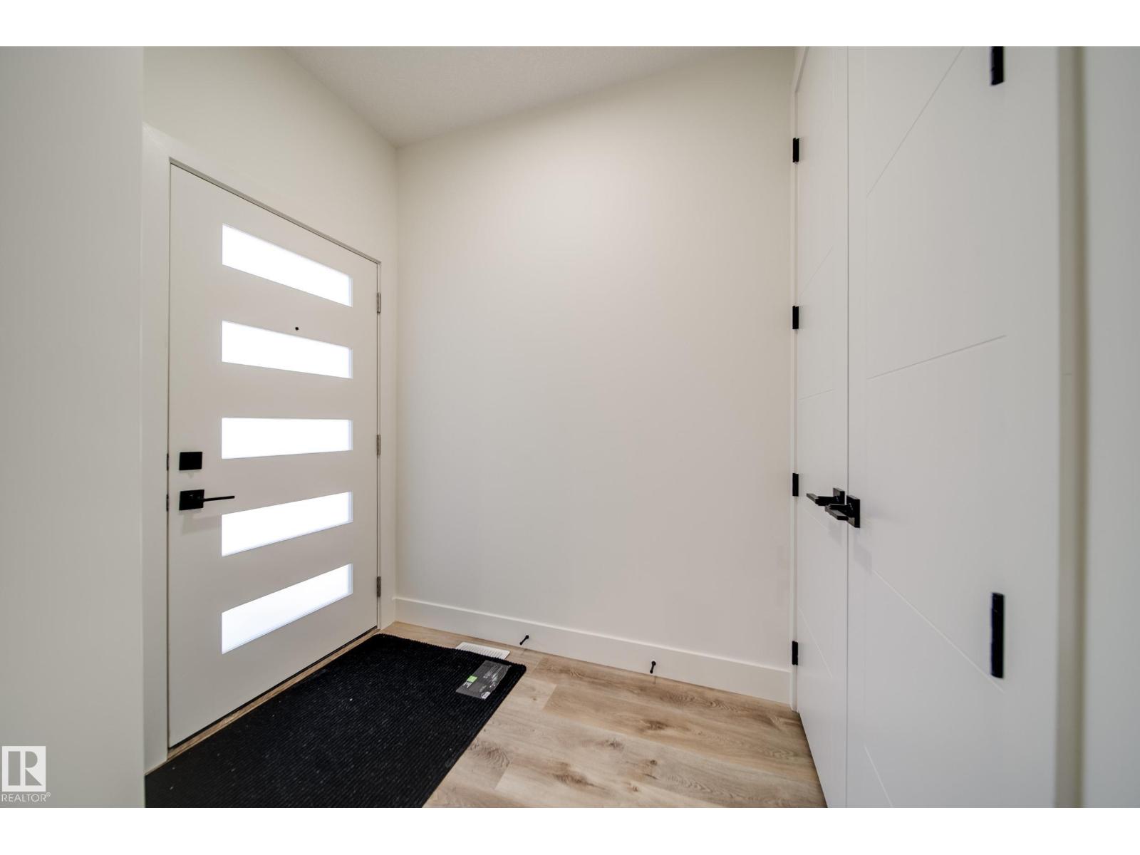 8752 183 AV NW - 2