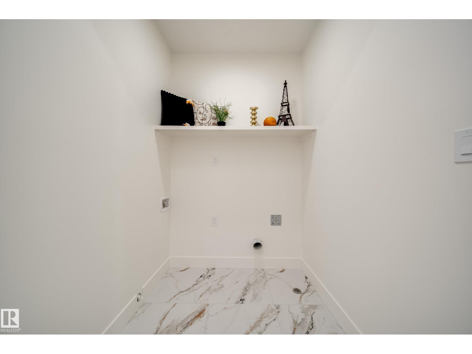 8752 183 AV NW - 25