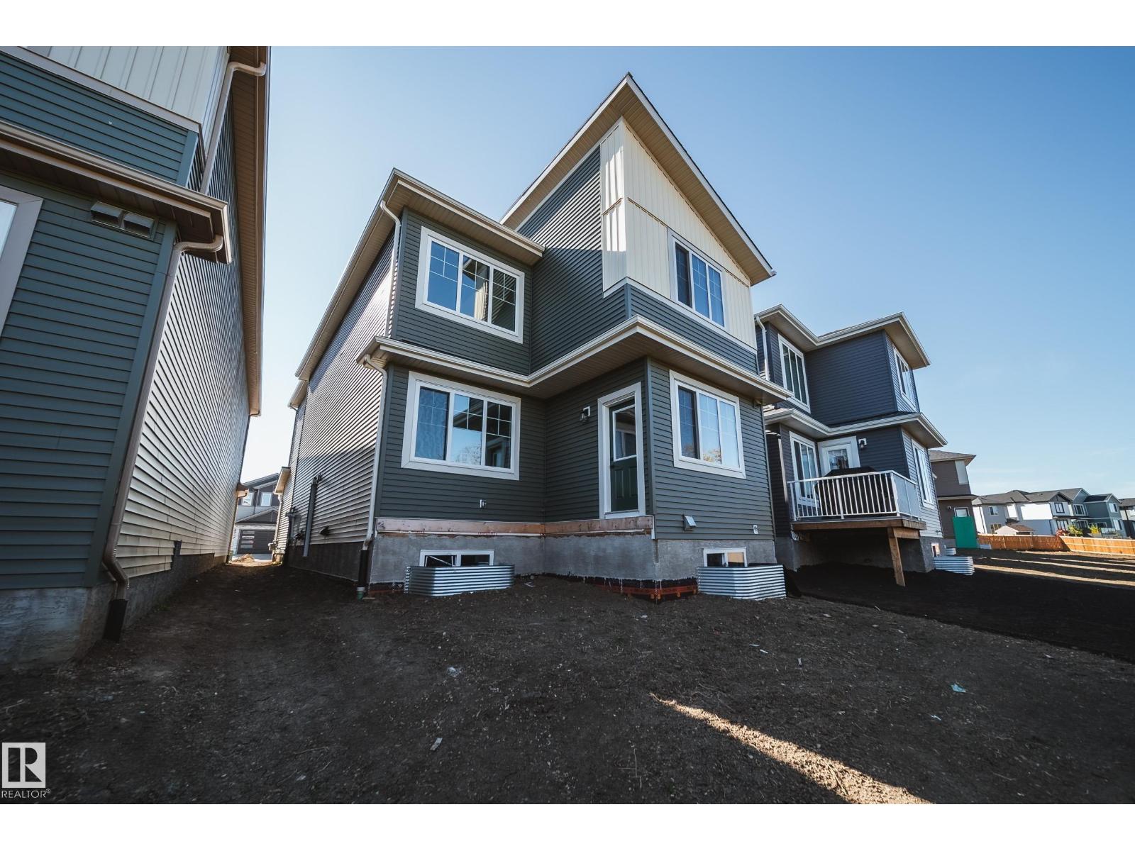 8752 183 AV NW - 35